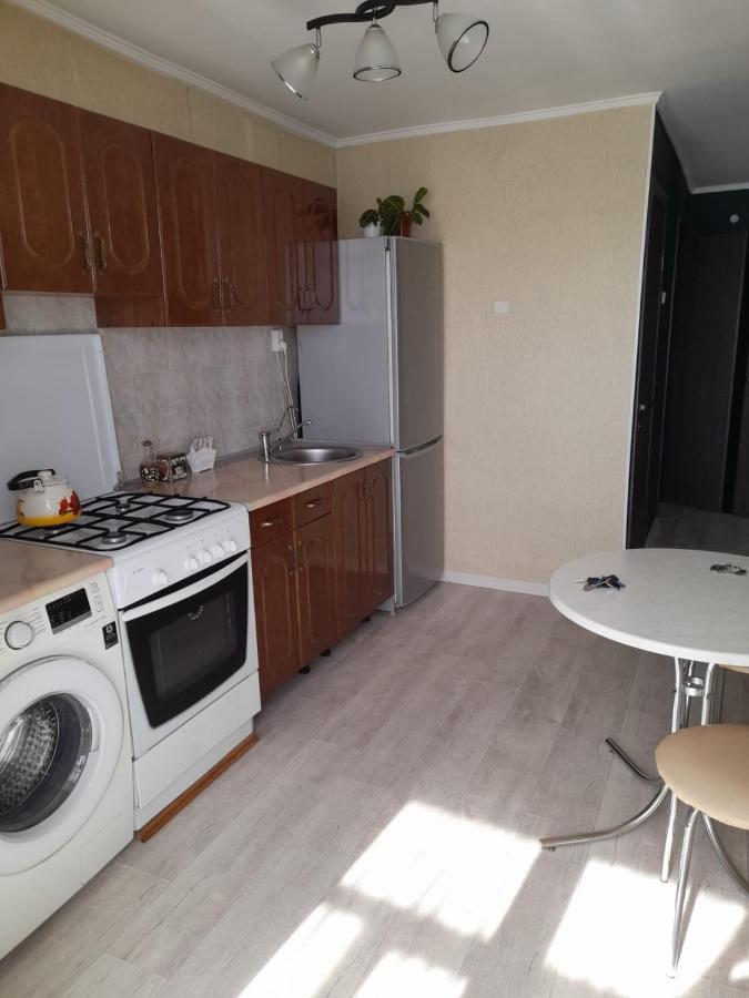 Apartamento Изумруд Uralsk Exterior foto