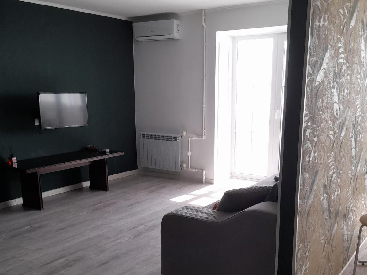 Apartamento Изумруд Uralsk Exterior foto